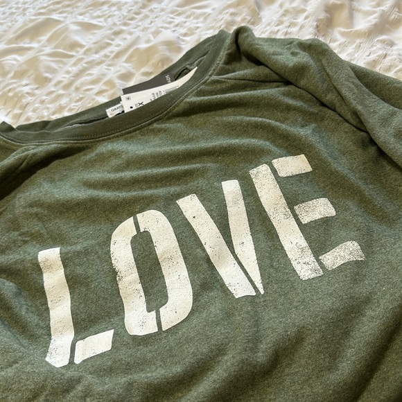 🖤GRAYSON/THREADS Sage Green “LOVE” Sweatshirt - Picture 4 of 7